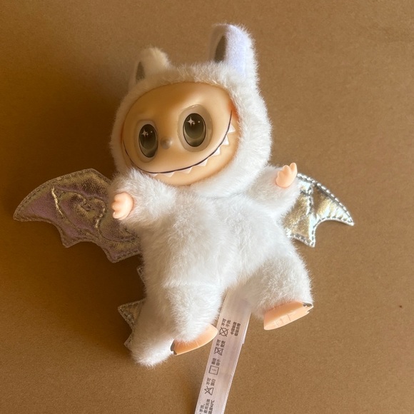 Labubu Accessories - White LABUBU with silver wings angel in the clouds